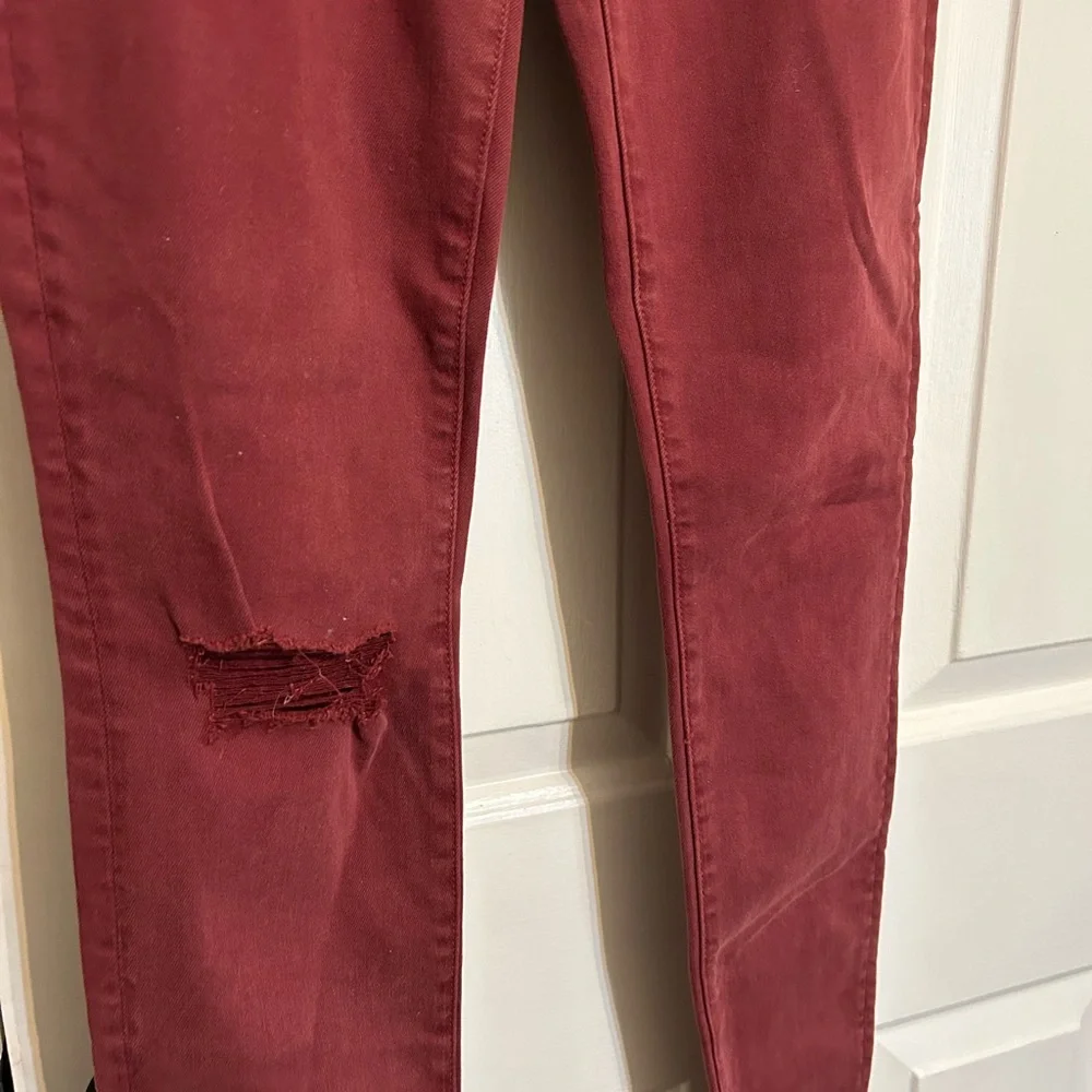 MOTHER Skinny Jeans in Rich Burgundy - Picture 2 of 5